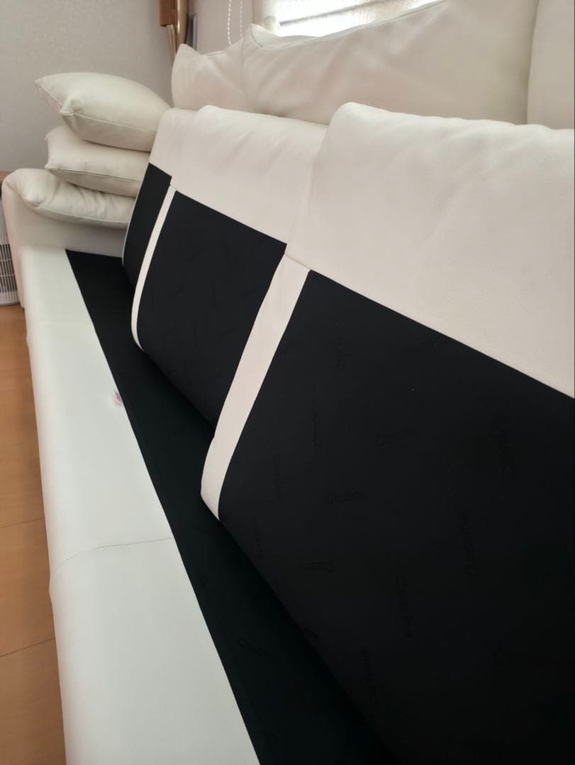 Cassina MARALUNGA 3P 本革ソファ 正規品 白｜価格見直し