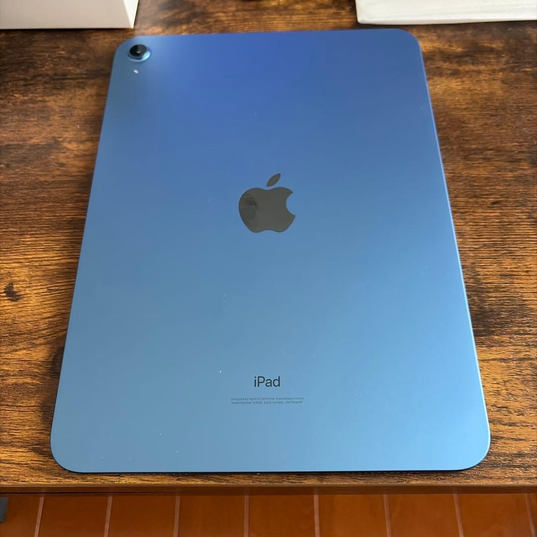iPad 本体 ブルー　第10世代　64GB