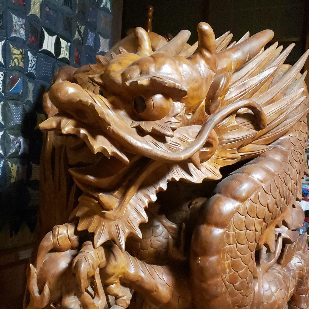 龍の置物