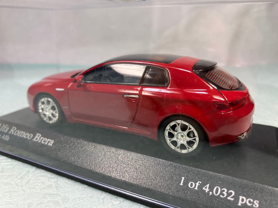 ミニチャンプス　Alfa Romeo Brera 2006年　レッド