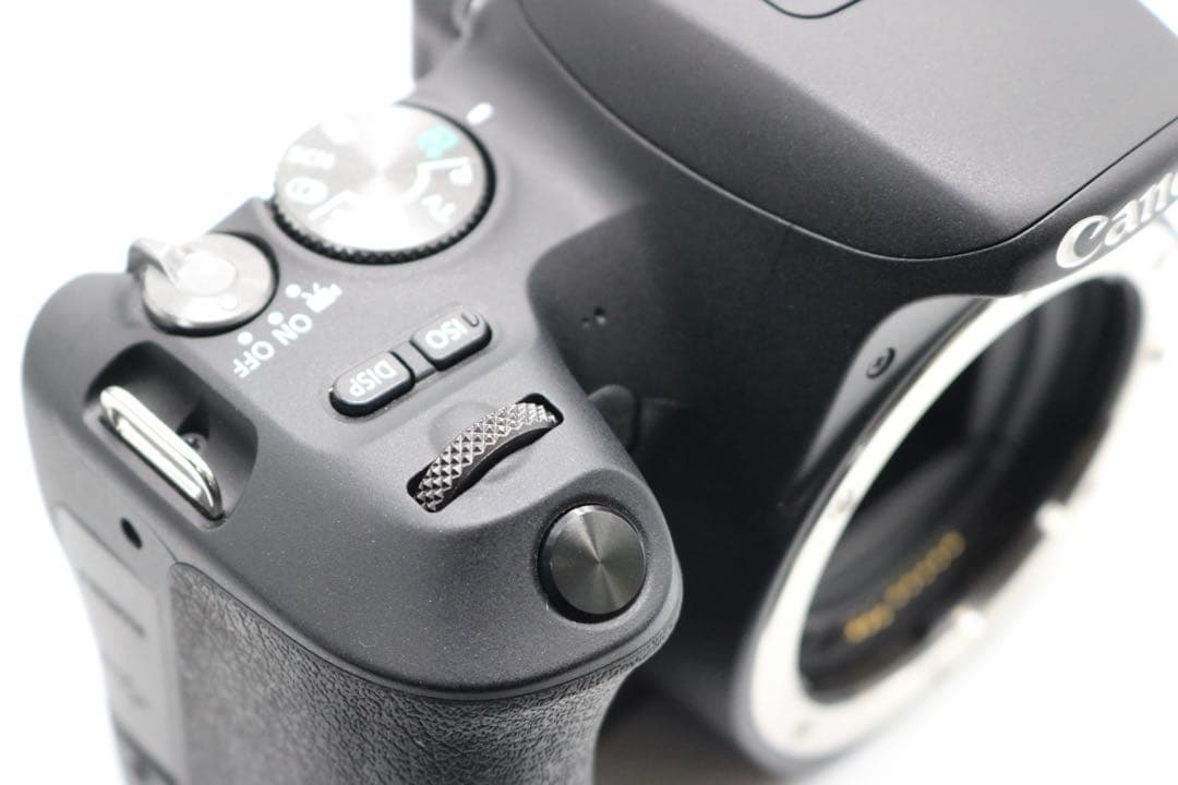 超美品 【Canon EOS Kiss X9 トリプルレンズセット】 安心保証◎