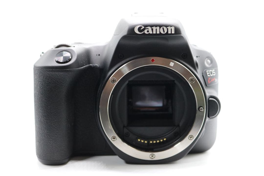 超美品 【Canon EOS Kiss X9 トリプルレンズセット】 安心保証◎