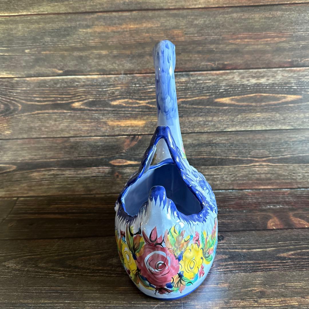 鳥の形の花瓶　花器　小物入れ　オブジェ　置物　陶磁製　　ポルトガル製　手描き