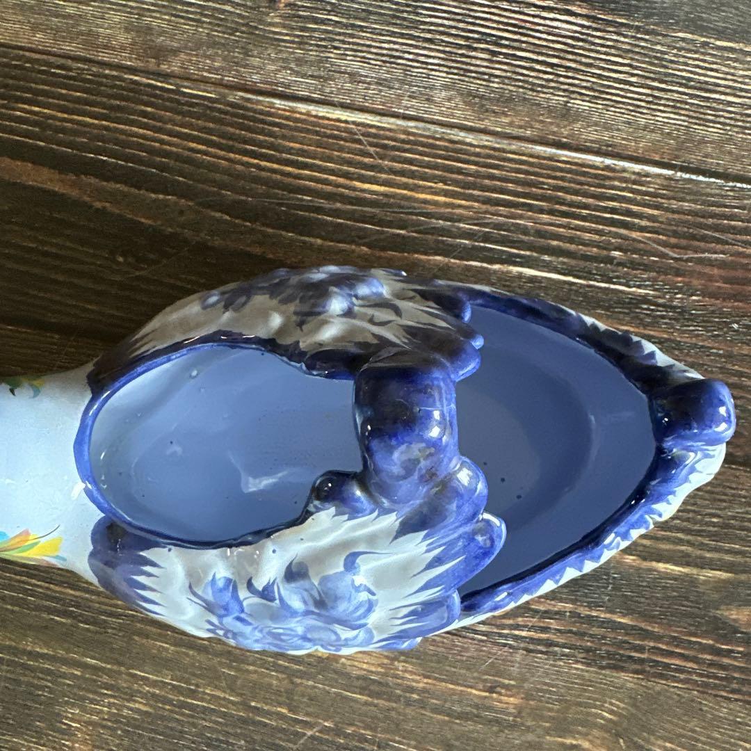 鳥の形の花瓶　花器　小物入れ　オブジェ　置物　陶磁製　　ポルトガル製　手描き