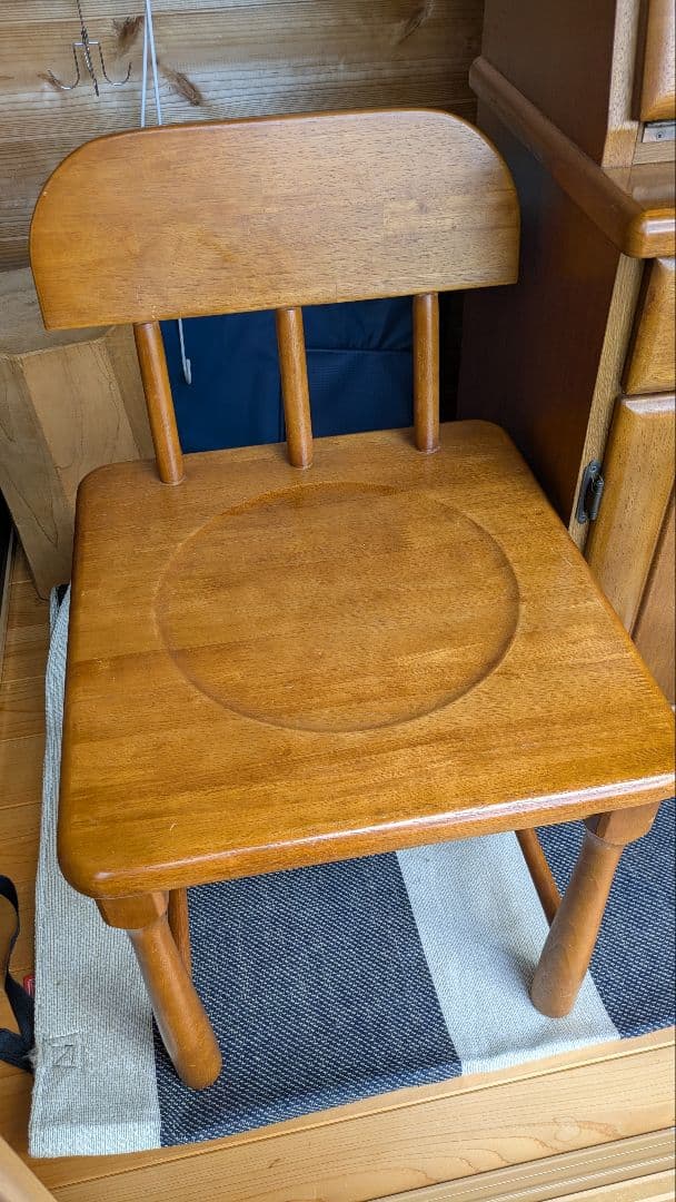 ライティングビューロー　セットの椅子