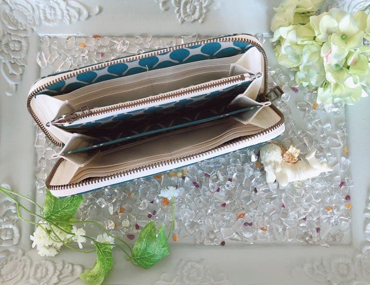 かわいい布で作った長財布　軽量なのに大容量！キャロル柄