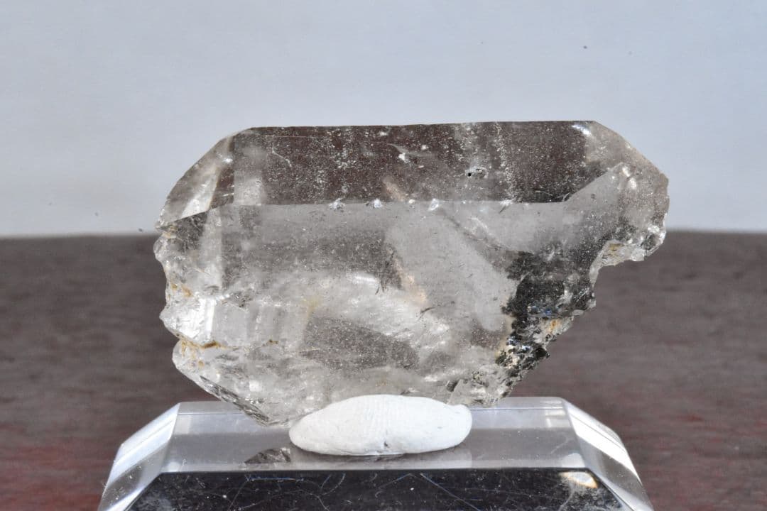 ロシア ポーラーウラル産 スモーキークォーツ グインデル