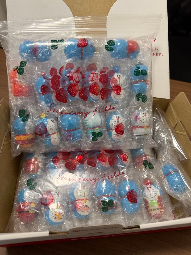 ドラえもん　クーナッツ　映画シリーズ　32個セット　新品