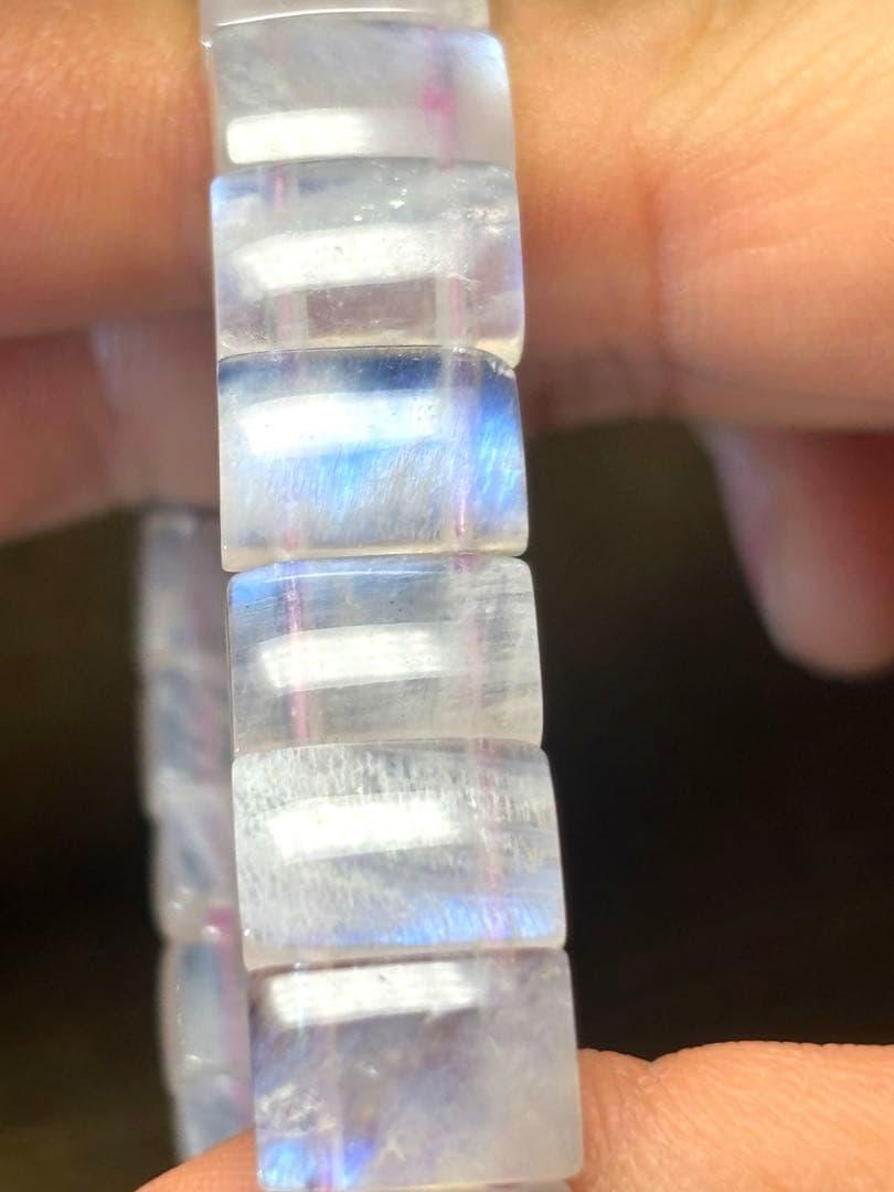 【新入荷】ピンクブルームーンストーンバングル10.9×7.4㎜（新品未使用）