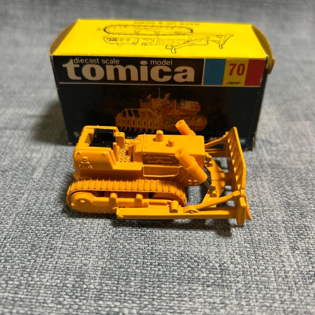 トミカ no:70 小松 D65A レーキドーザ 日本製 黒箱 箱付き 1