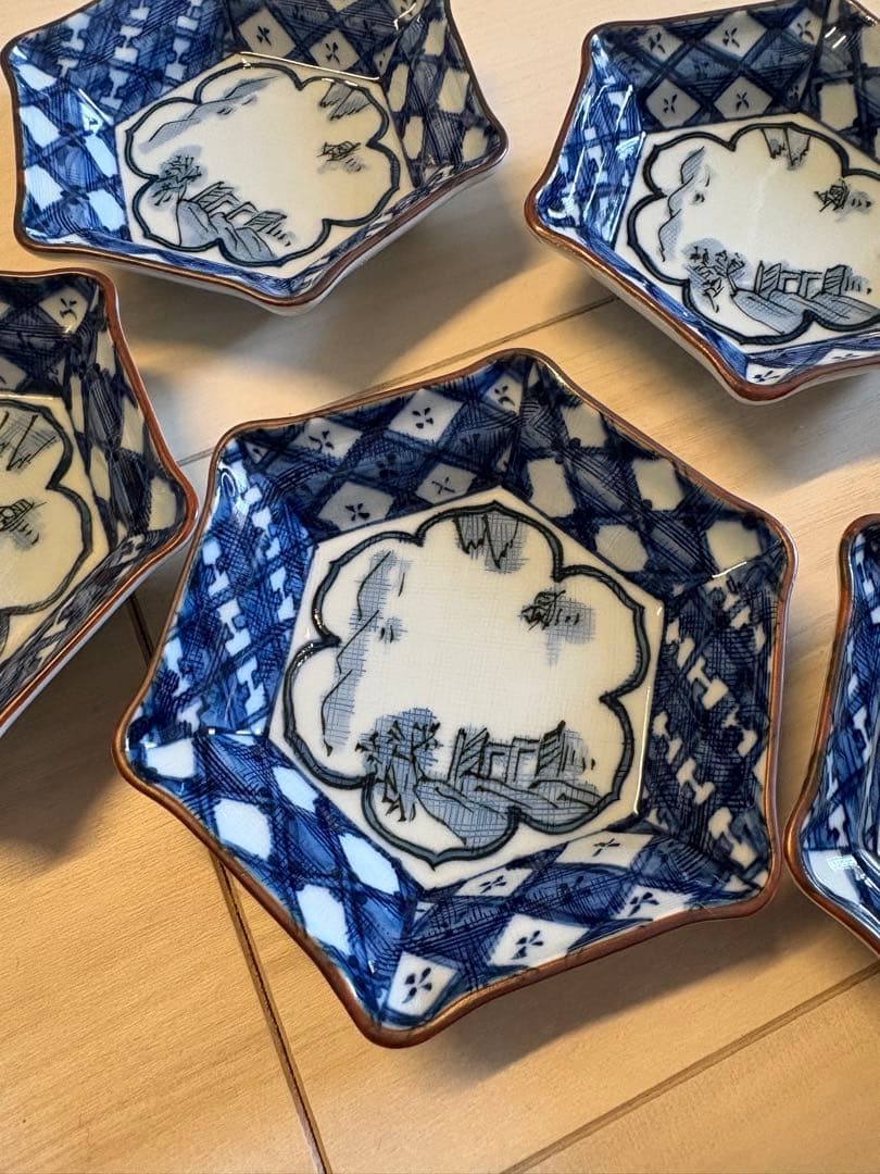 【未使用品】有田焼　其泉　六角小皿５枚組　賞美堂