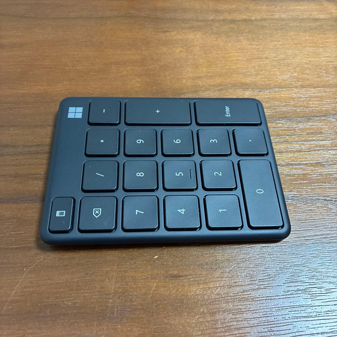【美品】Microsoft ナンバーパッド テンキーBluetooth