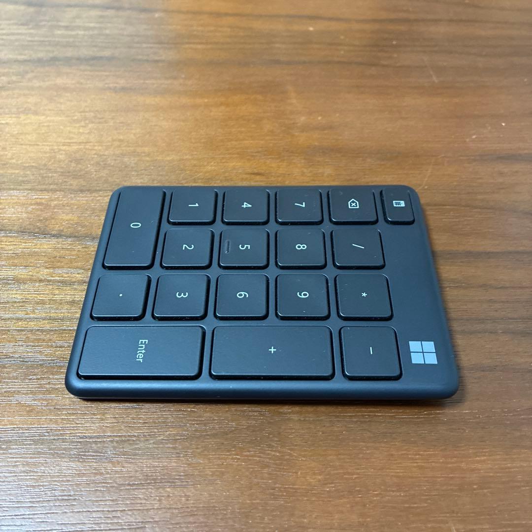 【美品】Microsoft ナンバーパッド テンキーBluetooth