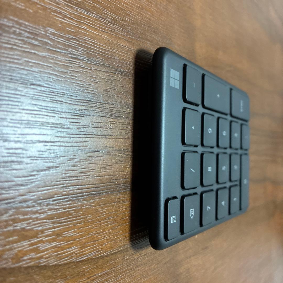【美品】Microsoft ナンバーパッド テンキーBluetooth