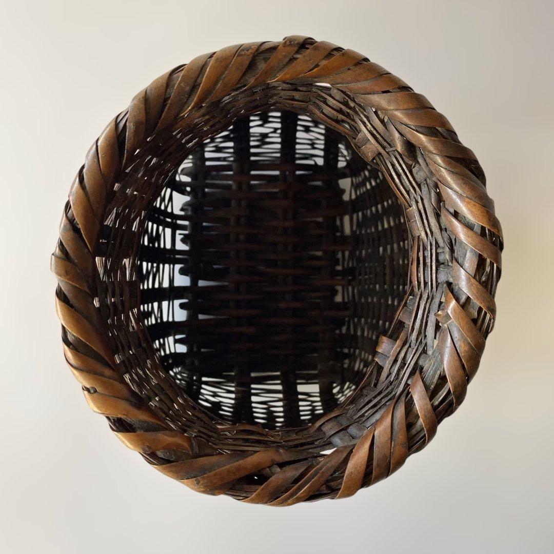 古竹籠 壺型花籠 古道具 民藝 骨董 花入 花瓶 花を呼ぶ籠