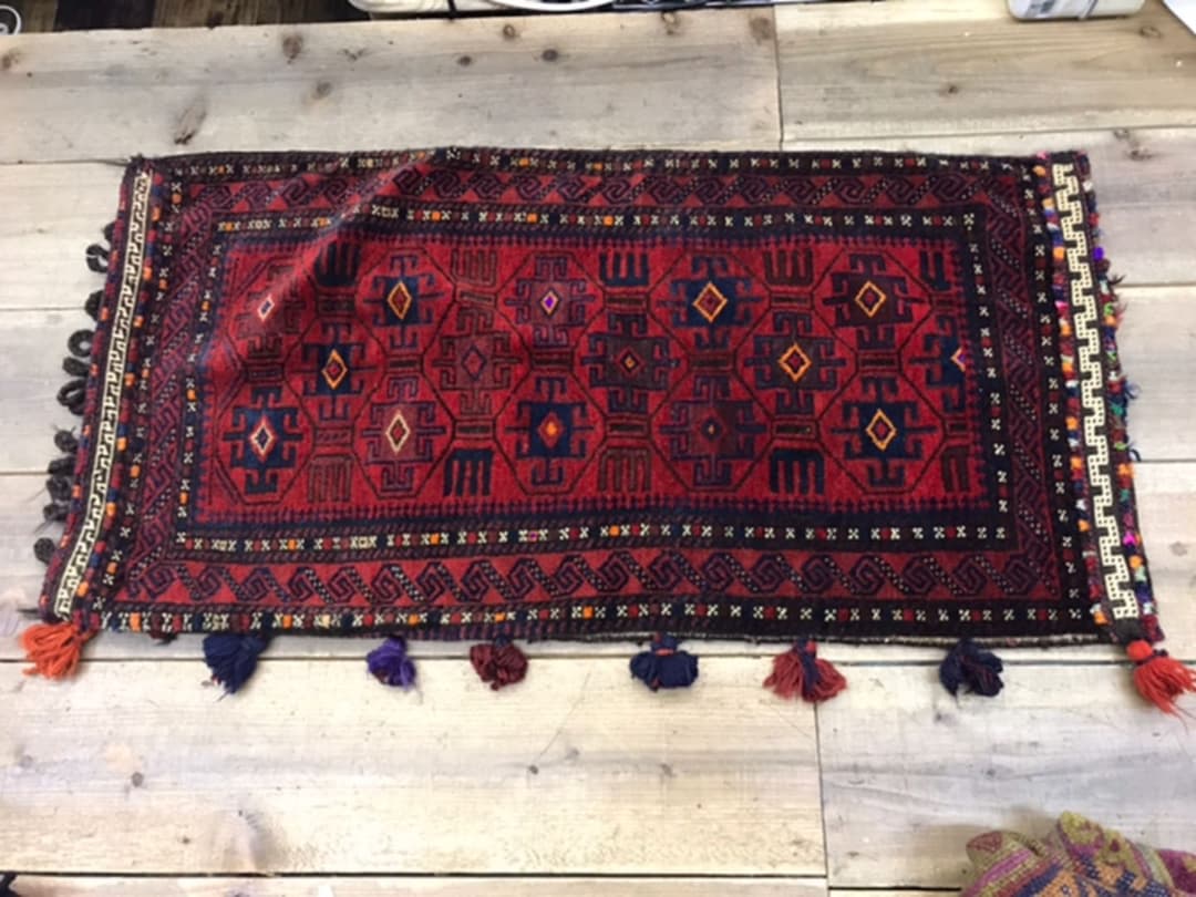 ヴィンテージ　バーリシト　タイマニ族　トライバルラグ　バルーチ