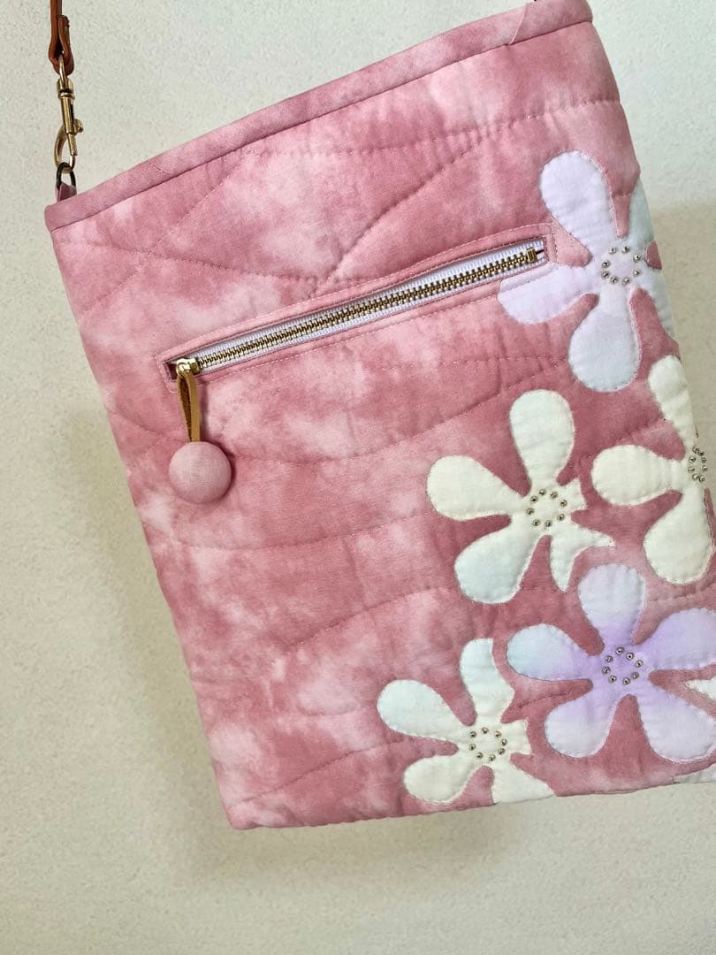 ハンドメイド　 ハワイアンキルトバッグ ショルダーバッグ(ピンク)