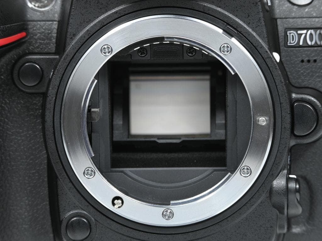 【美品】 ニコン　Nikon D7000 ボディ 《ショット数143》