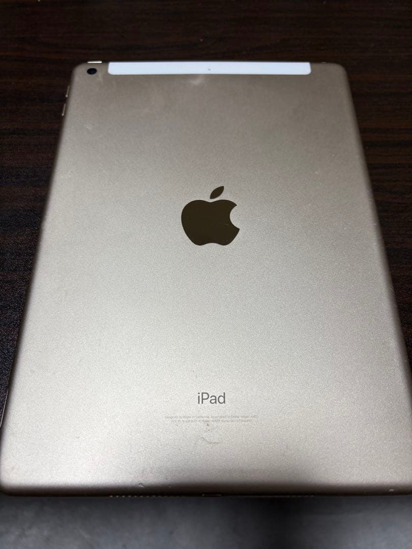 Apple iPad ゴールド