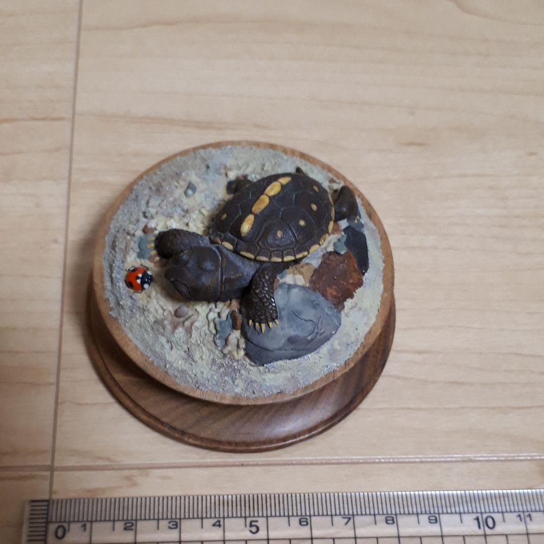 カメとテントウムシの置物