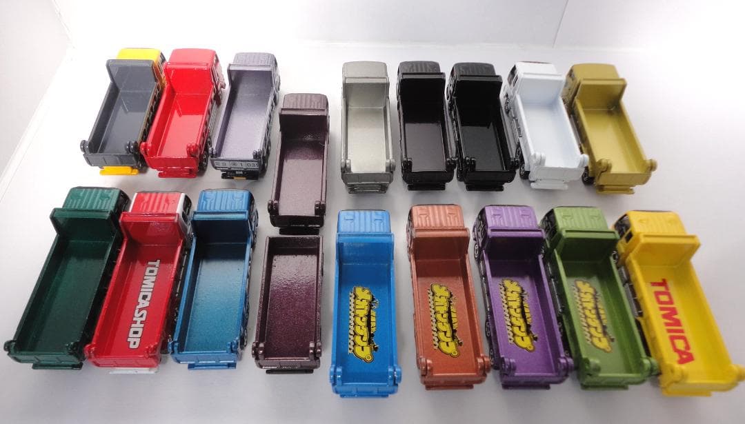 トミカいすゞギガダンプカー17台セット