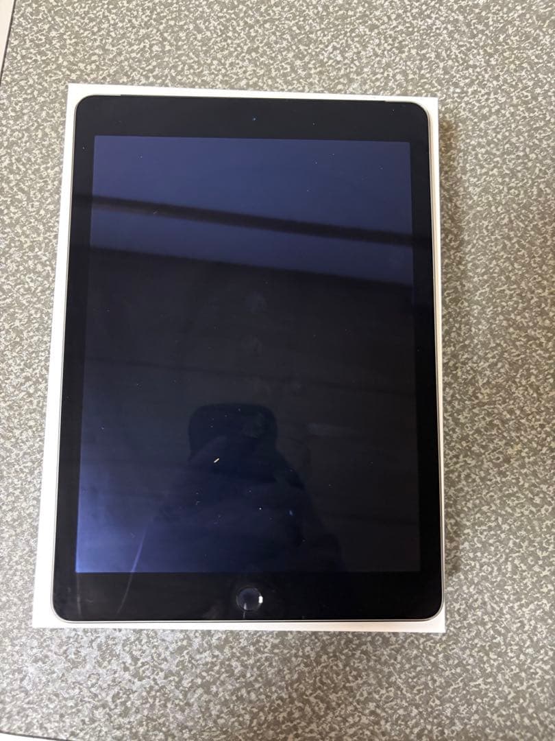 Apple iPad Air 第2世代 16GB バッテリー容量97%