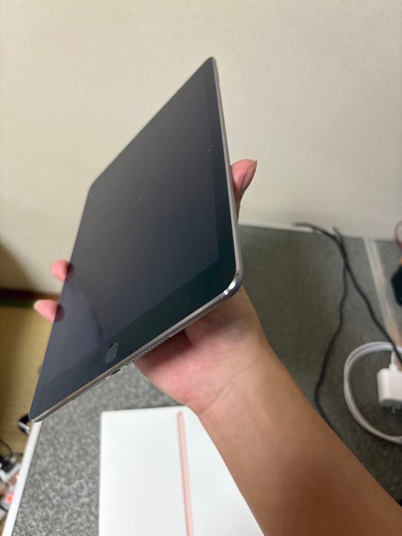 Apple iPad Air 第2世代 16GB バッテリー容量97%
