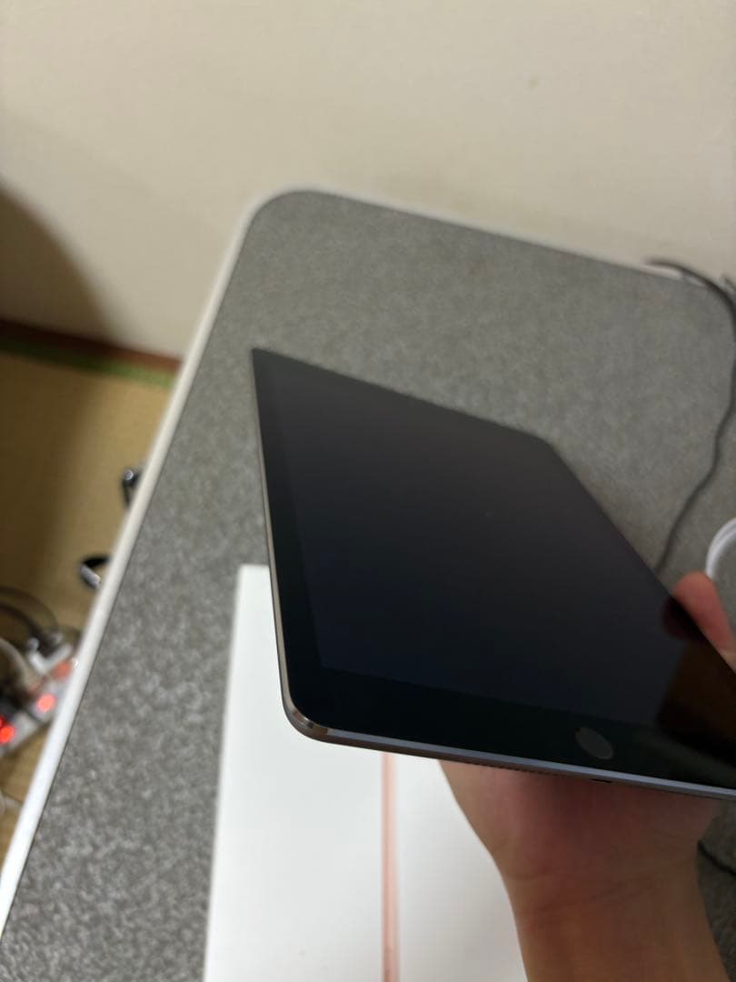 Apple iPad Air 第2世代 16GB バッテリー容量97%