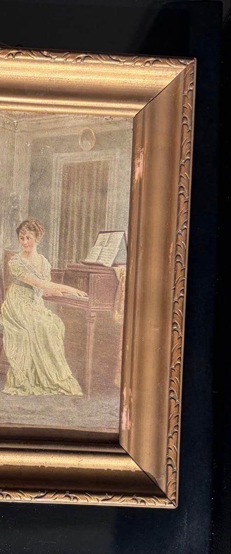 100年以上前？の、小さな額絵‼️社交界デビューの準備❓ママのピアノでダンスの練習