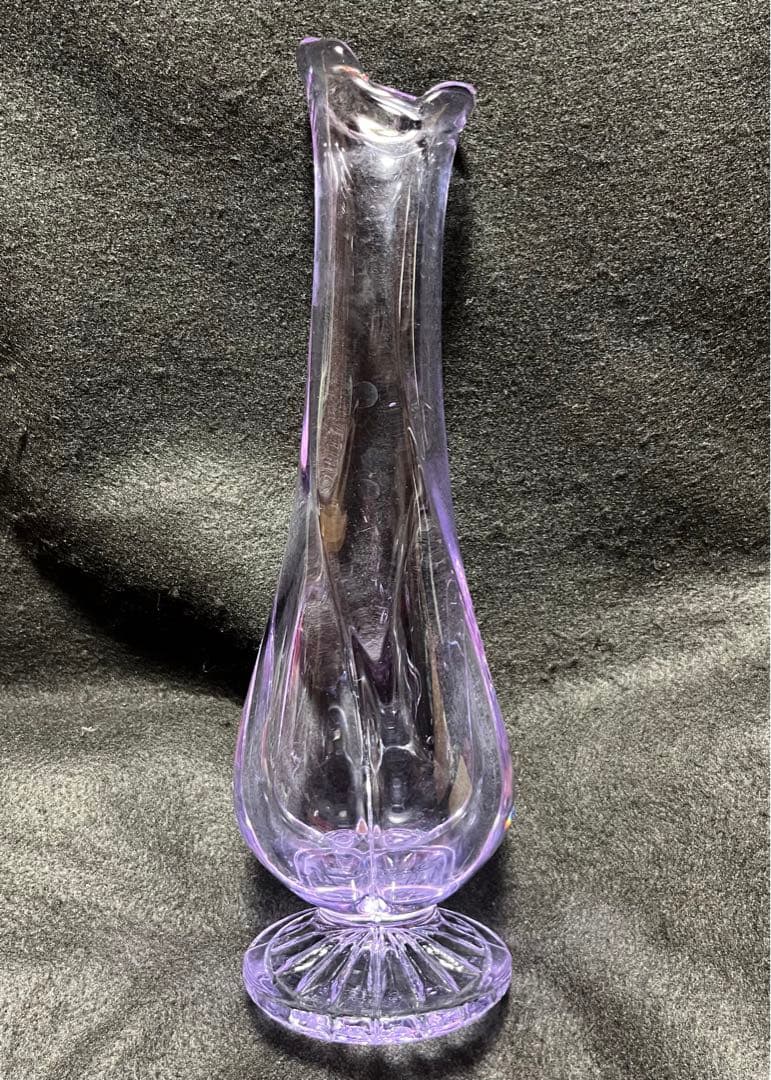 アレキサンドライト クリスタル 花瓶