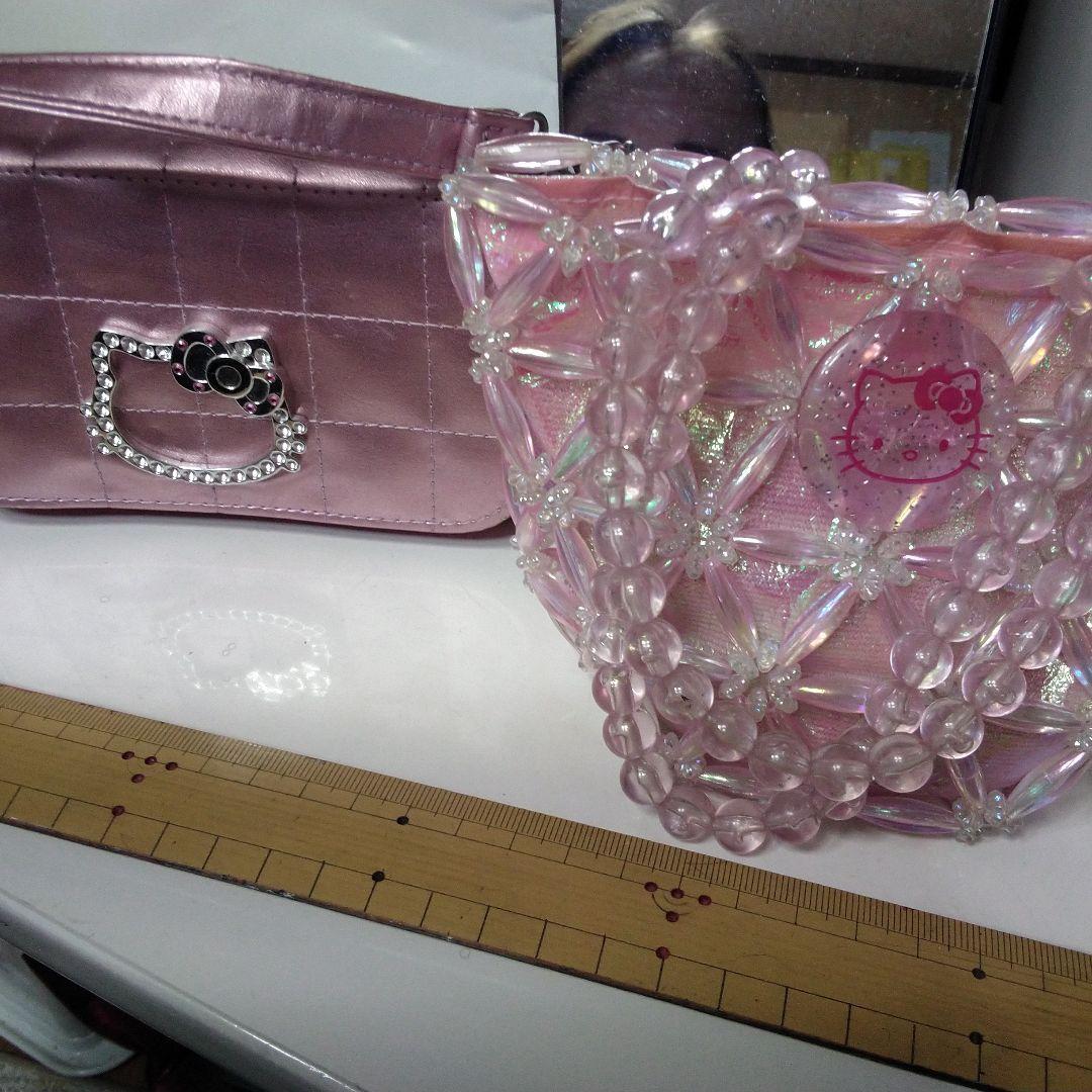 ハローキティ ピンククラッチバッグ 2個