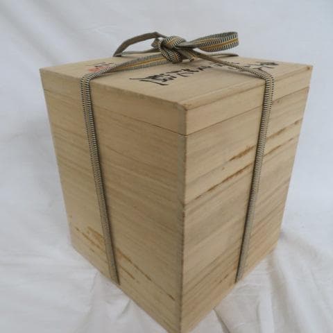 力石俊二 花瓶 色絵桜文花瓶 共箱付 未使用品