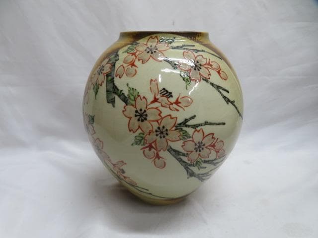 力石俊二 花瓶 色絵桜文花瓶 共箱付 未使用品