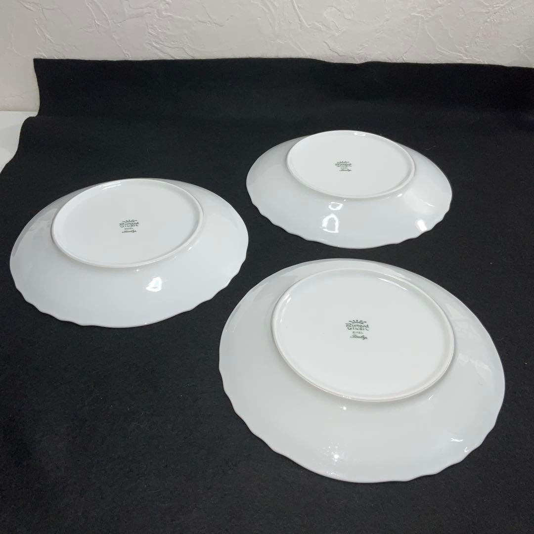 リチャードジノリ　ベッキオホワイト　中皿１枚　小皿３枚