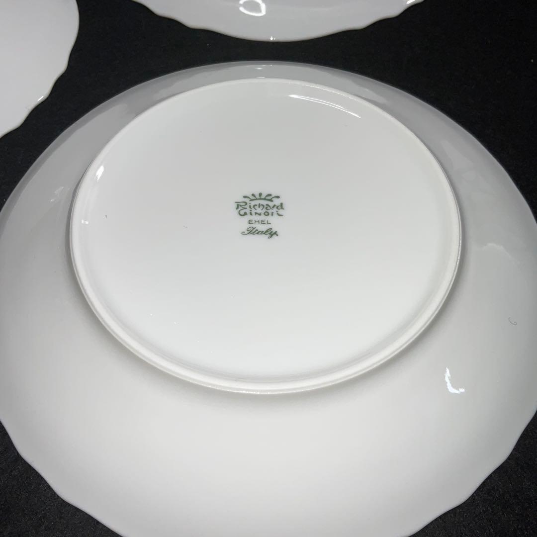 リチャードジノリ　ベッキオホワイト　中皿１枚　小皿３枚