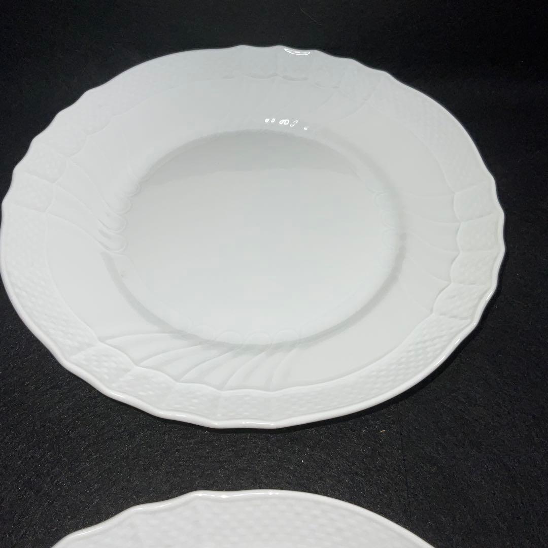 リチャードジノリ　ベッキオホワイト　中皿１枚　小皿３枚
