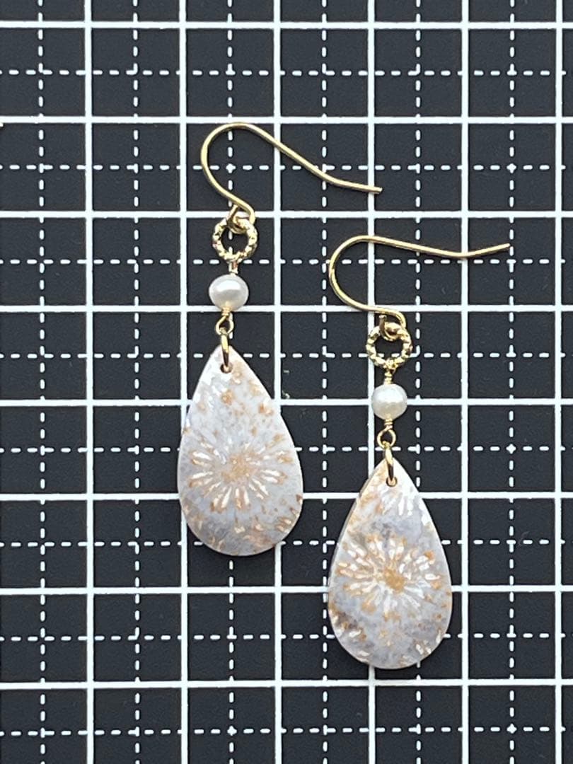 14kgf アンティークなフォッシルコーラル ピアス&ペンダントトップセット