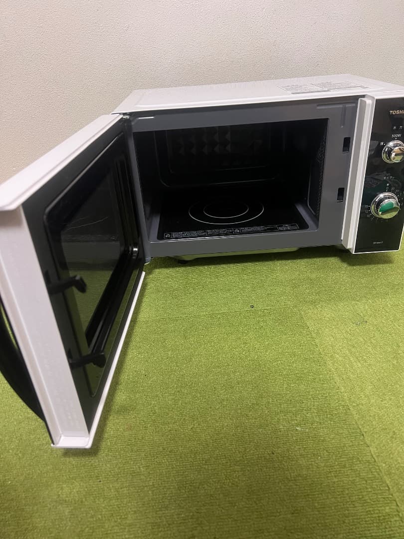 未使用近い TOSHIBA 2023年製 電子レンジ ER-WM17(W)