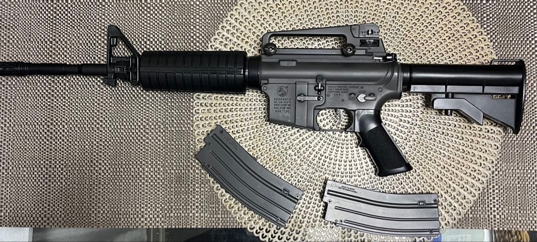 東京マルイ カスタム品　M4A1 ボーイズ　金属ピニオン　マガジン2本付き