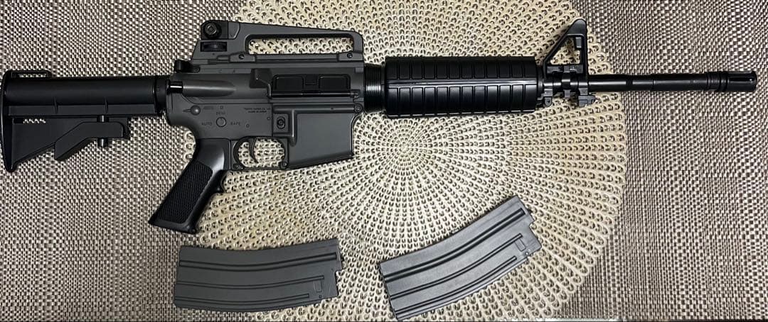 東京マルイ カスタム品　M4A1 ボーイズ　金属ピニオン　マガジン2本付き