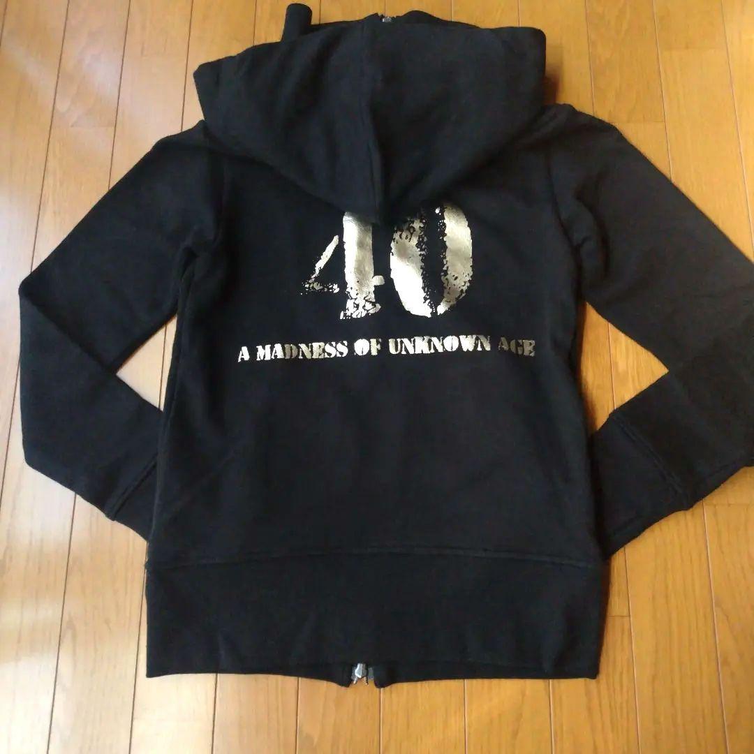 キリト 切人一家 K.R.T/fam. 40キリバグッズ ジップパーカー