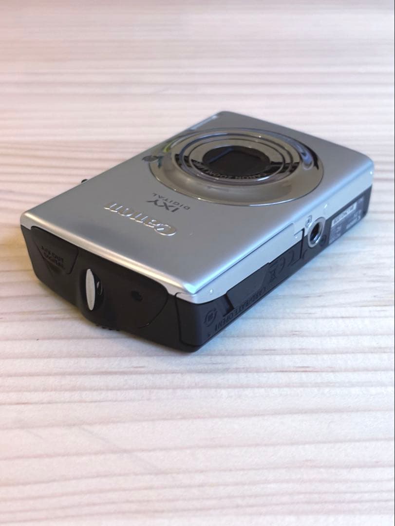 極美品 Canon キャノン IXY DIGITAL 920 IS シルバー