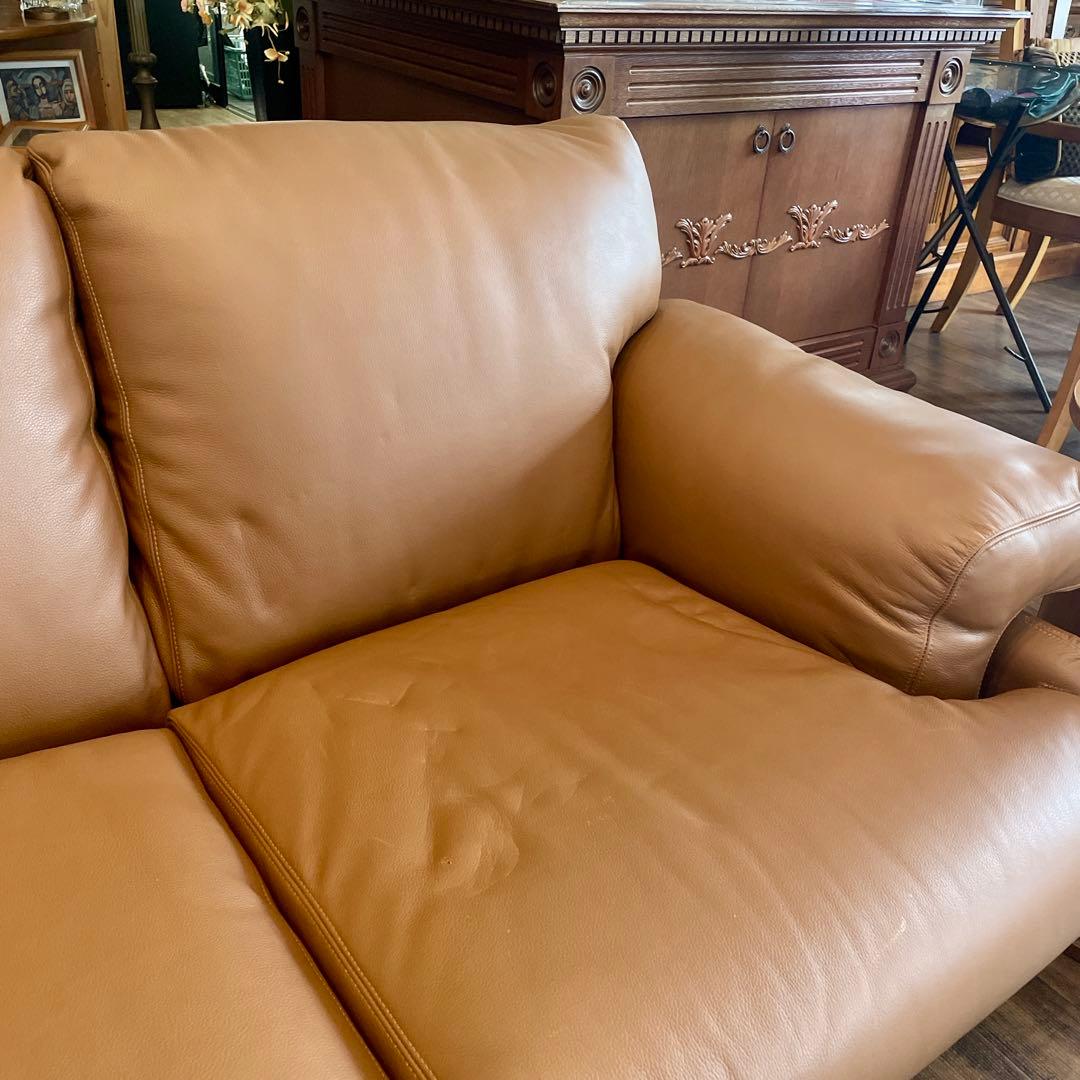 r128r125 イタリア レザーソファ クラシックなキャメルレザー 2人掛け