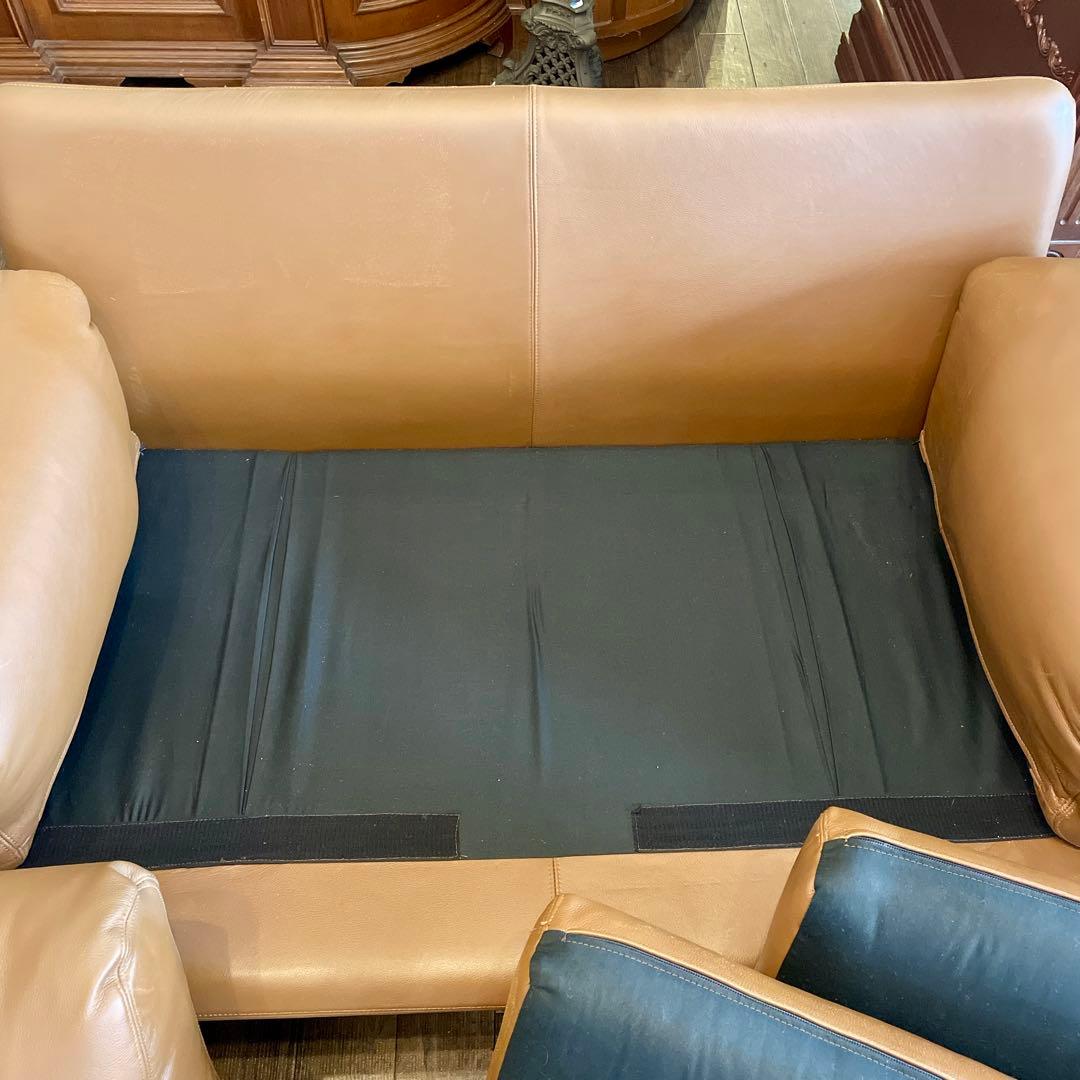 r128r125 イタリア レザーソファ クラシックなキャメルレザー 2人掛け