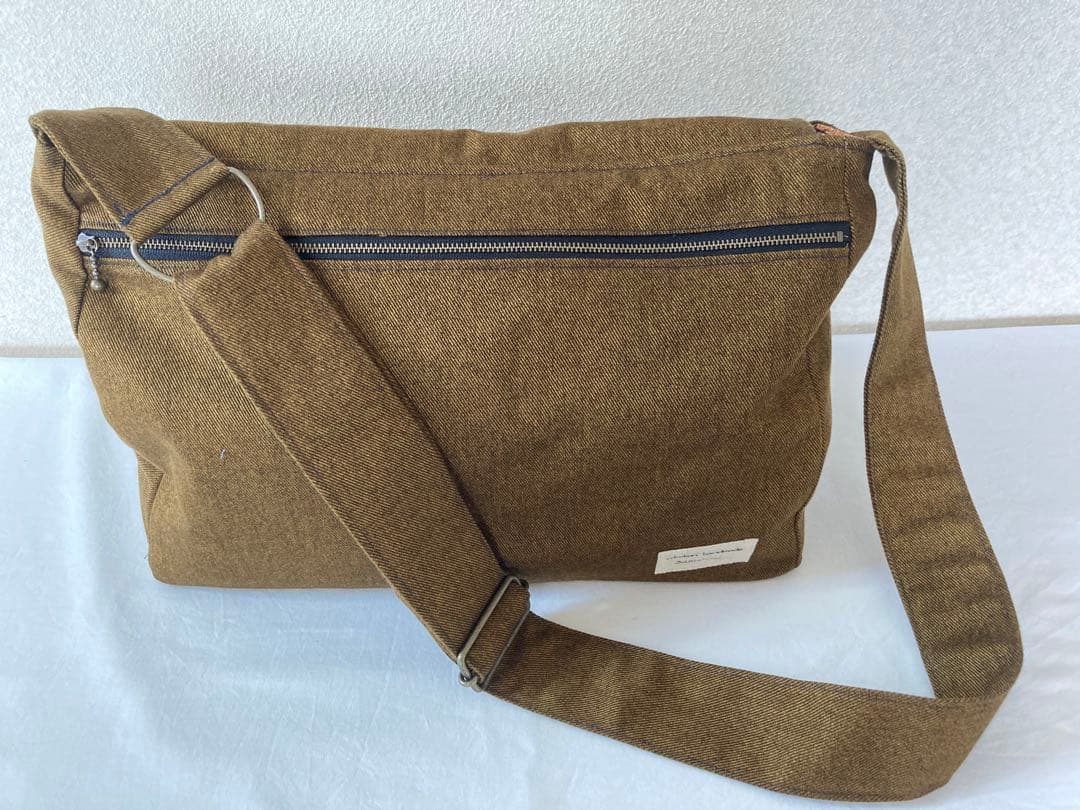 昭和のバッグ　レトロなショルダーバッグ