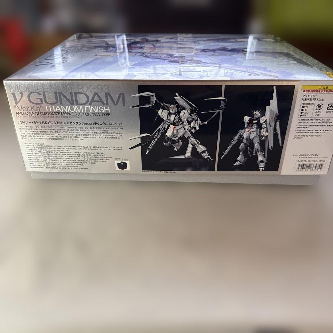MG 1/100 RX-93 νガンダム〔Ver.Ka〕 チタニウムフィニッシュ