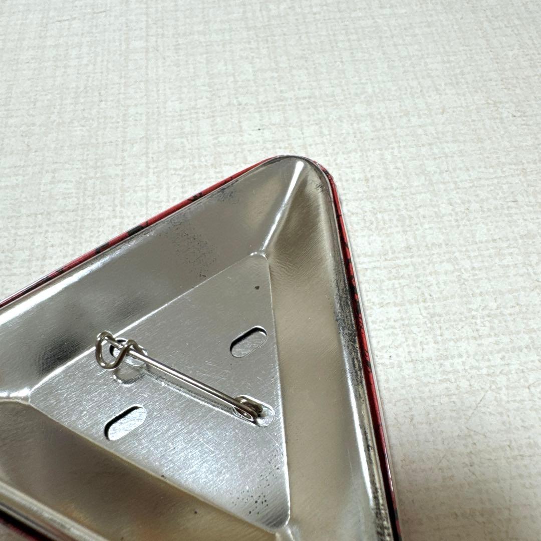 ワンピースタワートンガリバースデー缶バッジ ジュラキュール・ミホーク3/9未使用