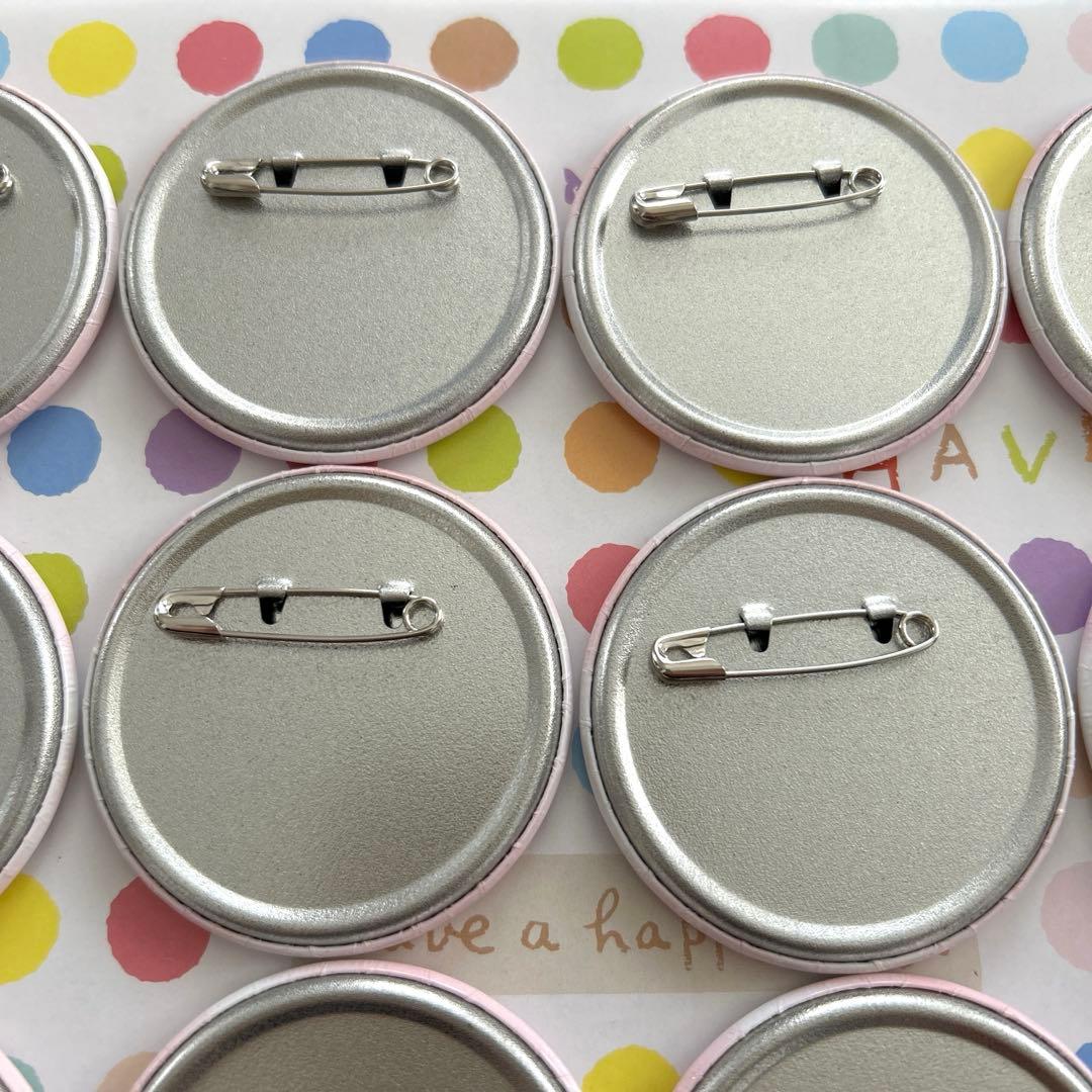 カラフルピーチ　サンリオ　缶バッジ　ゆあんくん12個