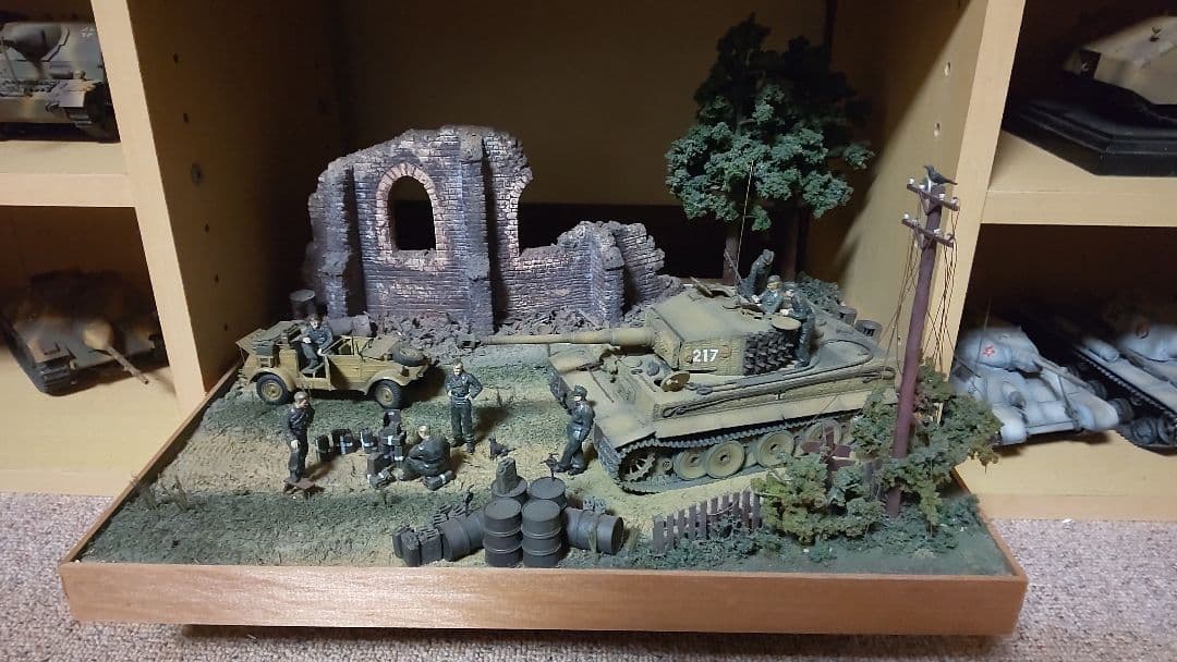 ガルパン1/35 大洗学園車庫 ジオラマ 問い合わせ分