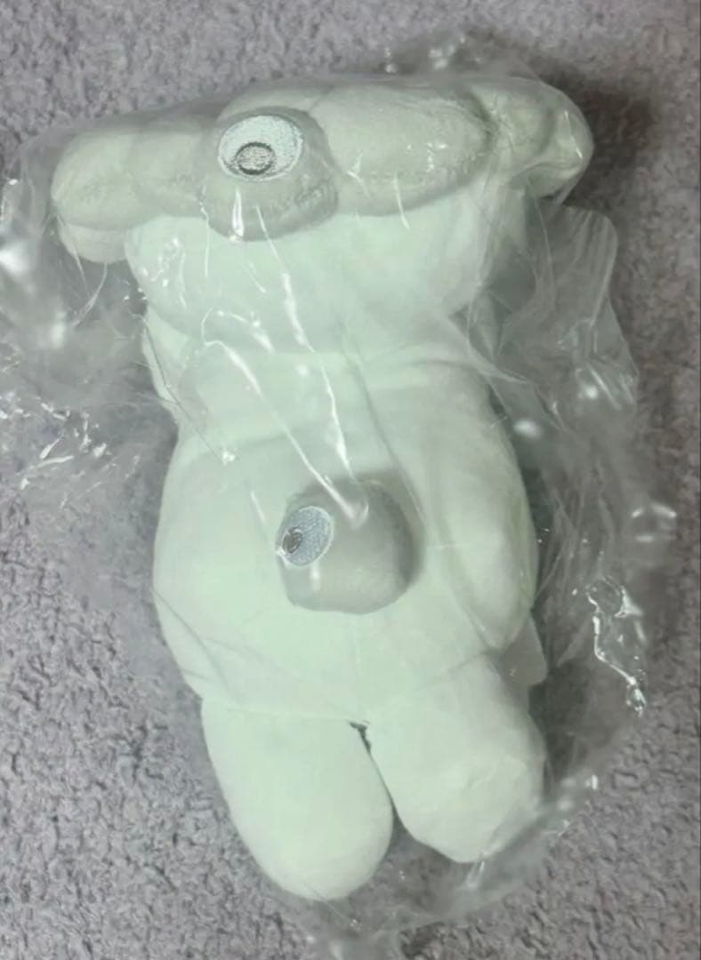 白ミャクミャク 這い型ぬいぐるみ Sサイズ 即日発送